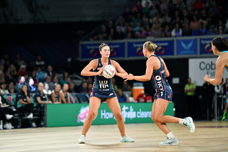 New recruit Zara Walters fitted seamlessly into the Vixens midcourt. Image Aliesha Vicars